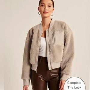 Abercrombie & Fitch cropped teddy jacket